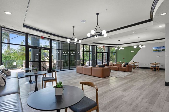 Image No.33-2 Bed Property for sale