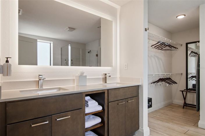 Image No.22-2 Bed Property for sale