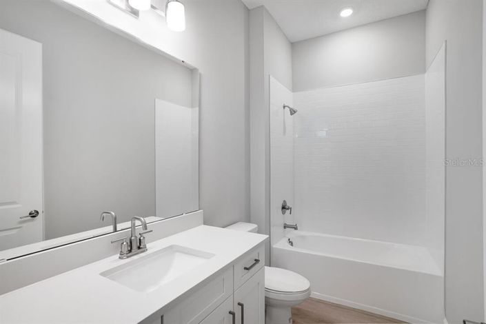 Image No.11-3 Bed Property for sale