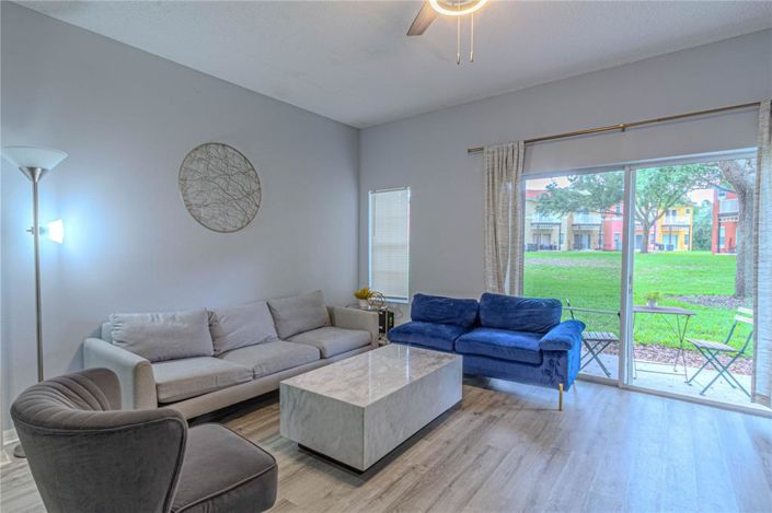 Image No.5-3 Bed Townhouse for sale