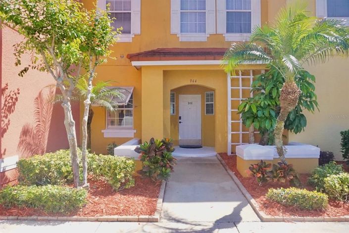 Image No.2-3 Bed Townhouse for sale