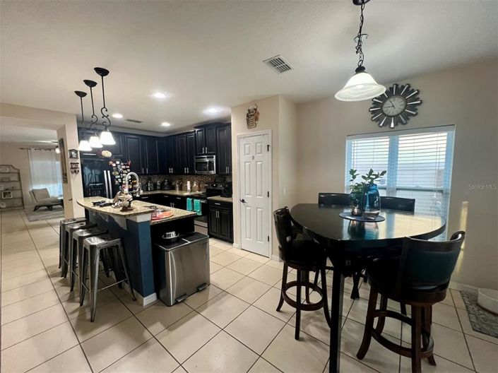 Image No.3-5 Bed Property for sale