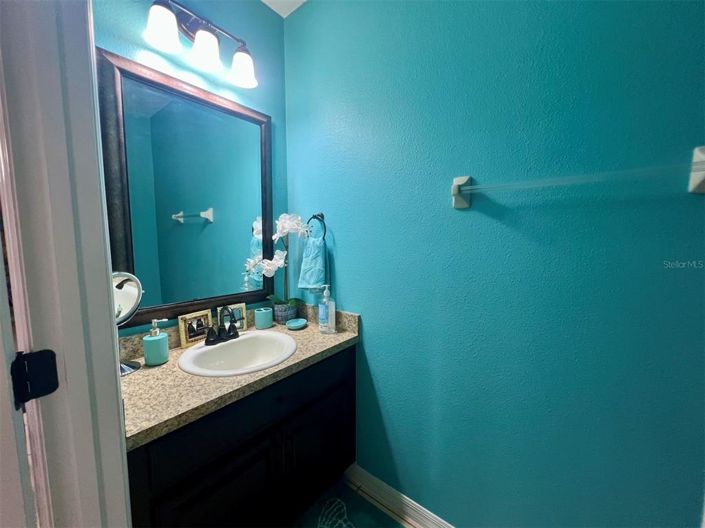 Image No.32-5 Bed Property for sale