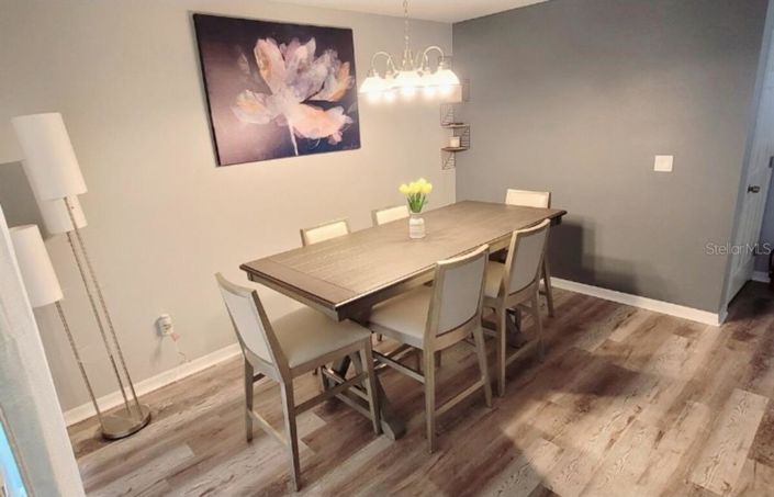 Image No.10-3 Bed Townhouse for sale