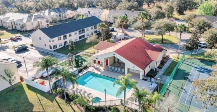 Image No.26-3 Bed Townhouse for sale