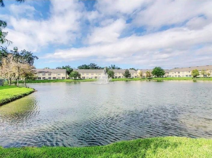 Image No.29-3 Bed Townhouse for sale