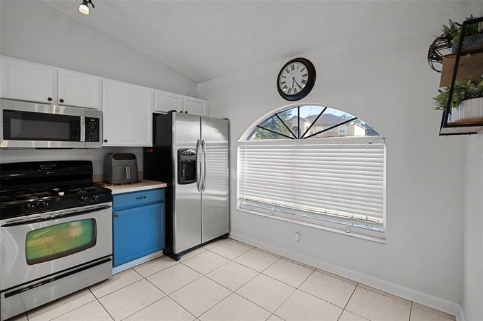 Image No.17-3 Bed Property for sale