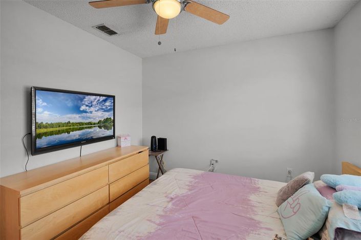 Image No.24-3 Bed Property for sale