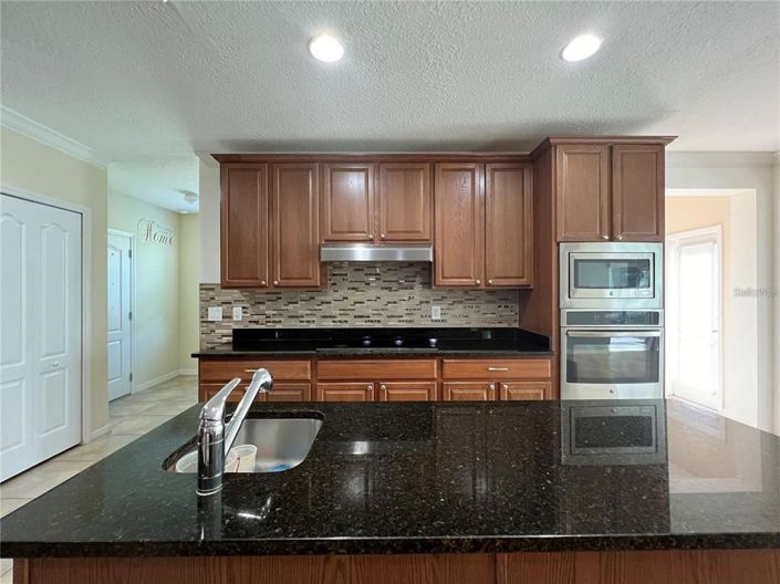 Image No.11-4 Bed Property for sale