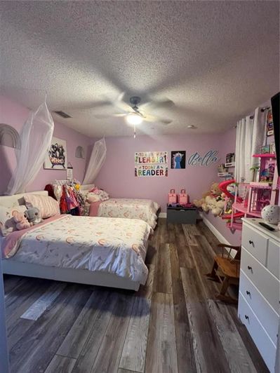 Image No.13-4 Bed Property for sale