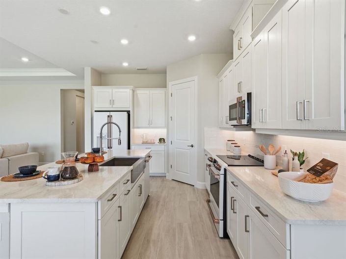 Image No.5-4 Bed Property for sale