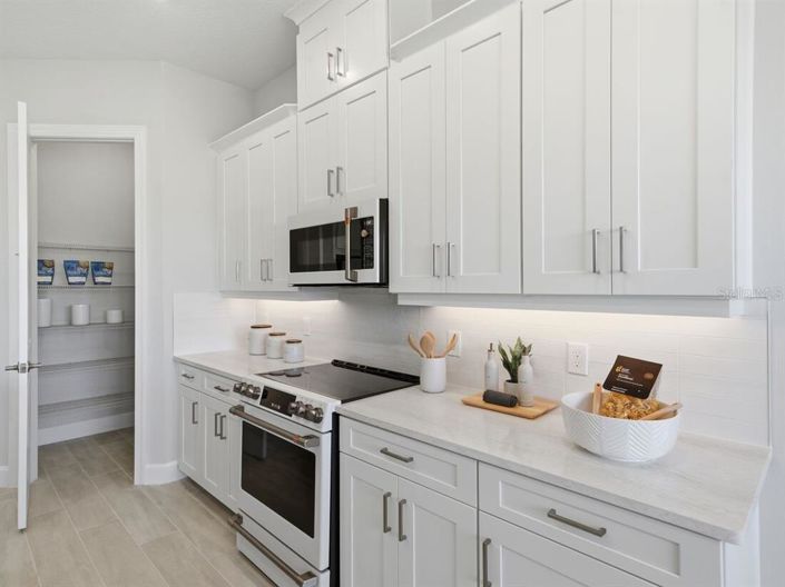 Image No.6-4 Bed Property for sale