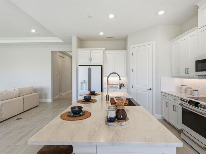 Image No.7-4 Bed Property for sale