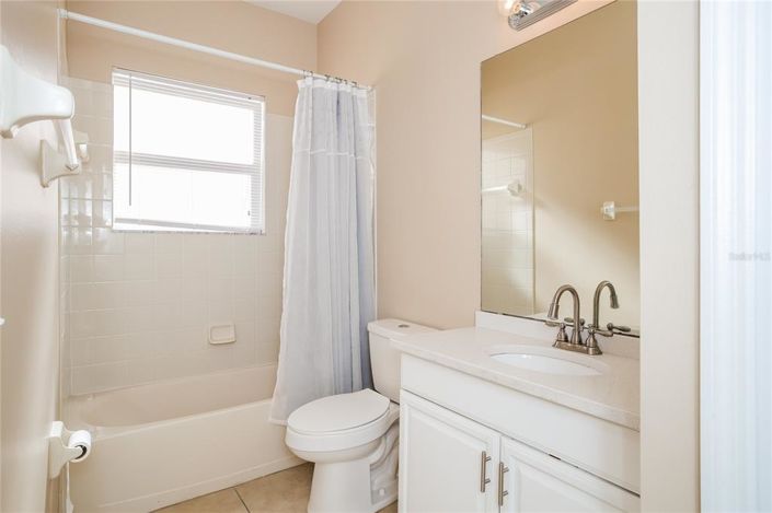 Image No.10-3 Bed Property for sale