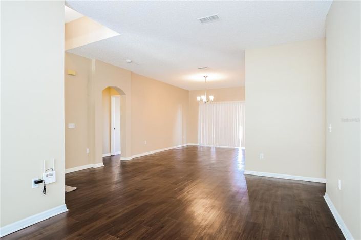 Image No.4-3 Bed Property for sale