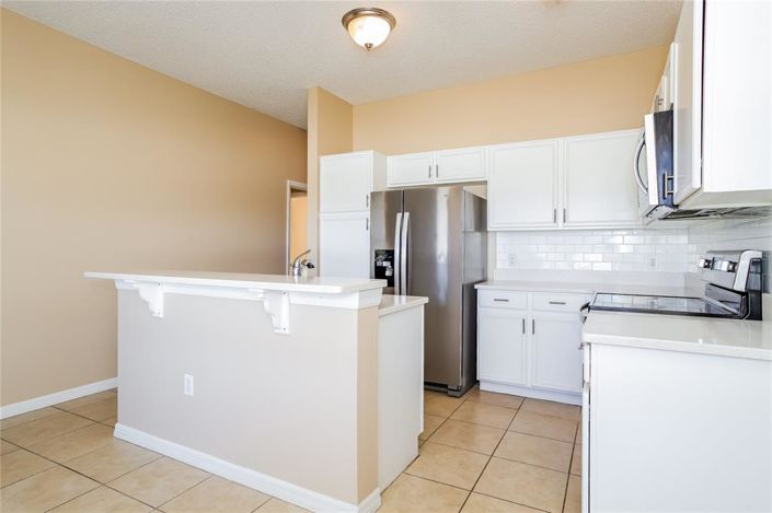 Image No.5-3 Bed Property for sale