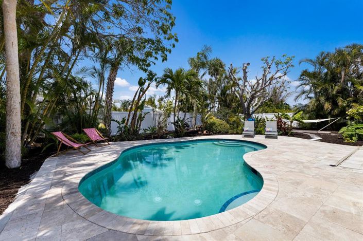 Image No.24-3 Bed Property for sale