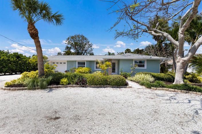 Image No.3-3 Bed Property for sale