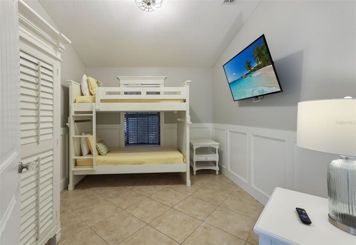 Image No.31-5 Bed Property for sale