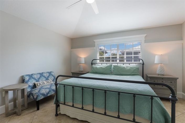 Image No.35-5 Bed Property for sale