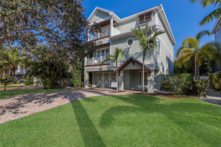 Image No.60-5 Bed Property for sale