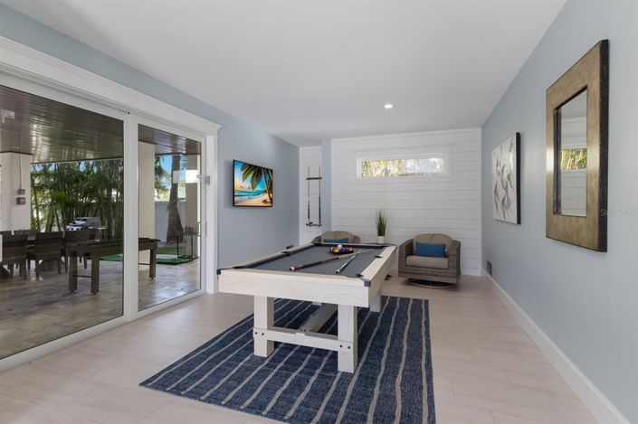 Image No.10-4 Bed Property for sale