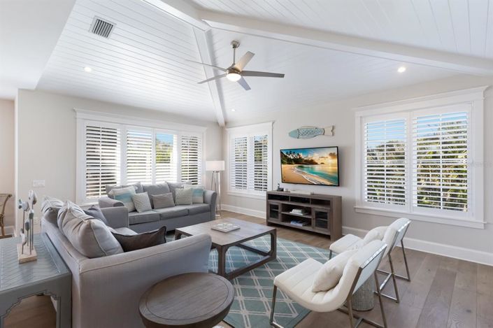 Image No.19-4 Bed Property for sale