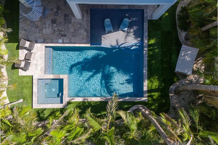 Image No.4-4 Bed Property for sale