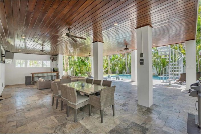 Image No.44-4 Bed Property for sale