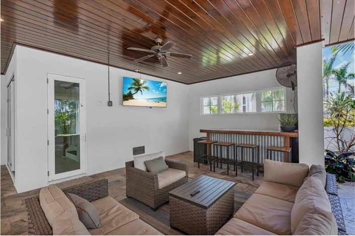 Image No.46-4 Bed Property for sale