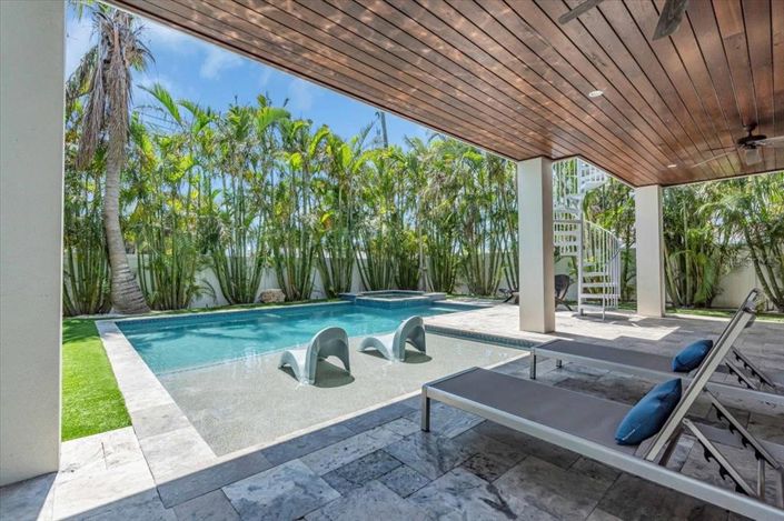 Image No.48-4 Bed Property for sale