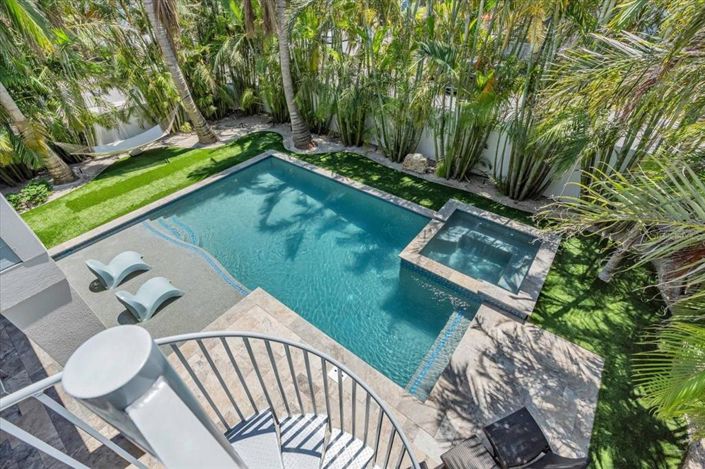 Image No.7-4 Bed Property for sale