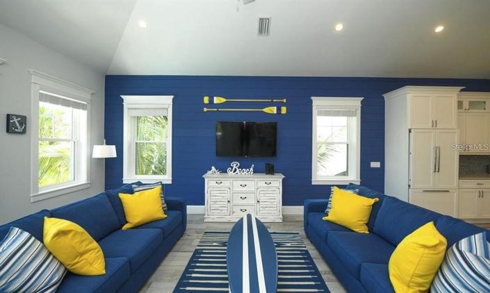 Image No.5-5 Bed Property for sale