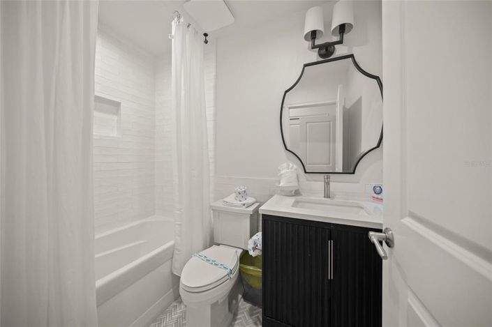 Image No.21-5 Bed Property for sale