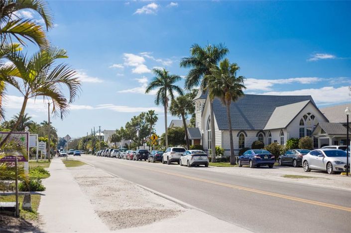 Image No.36-5 Bed Property for sale