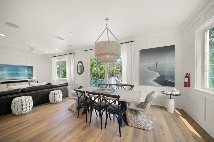 Image No.8-5 Bed Property for sale