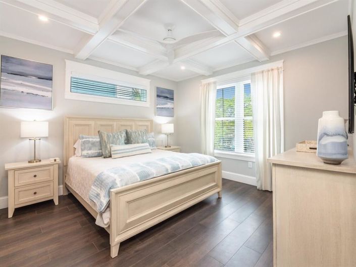 Image No.17-4 Bed Property for sale