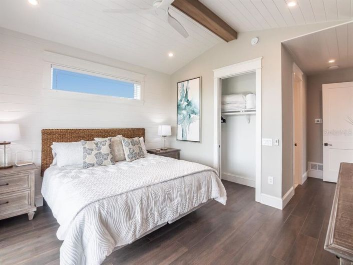 Image No.25-4 Bed Property for sale