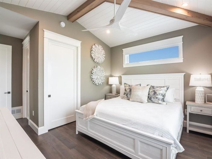 Image No.30-4 Bed Property for sale