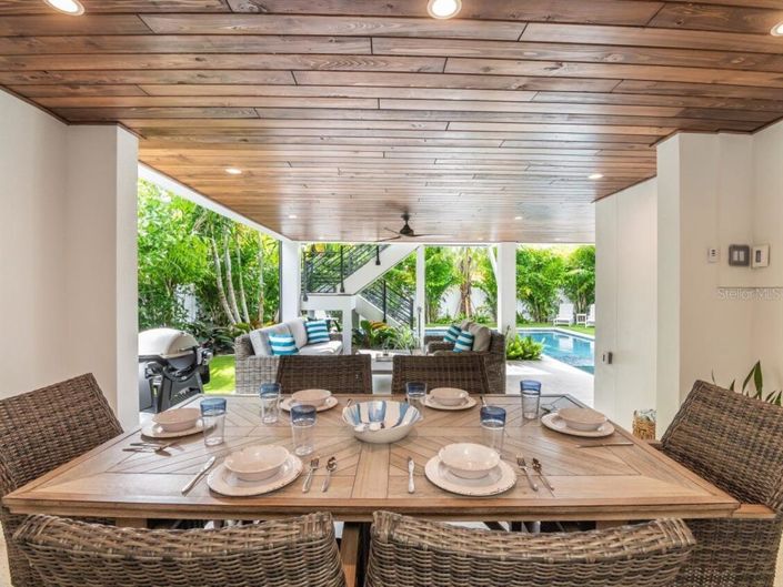 Image No.41-4 Bed Property for sale