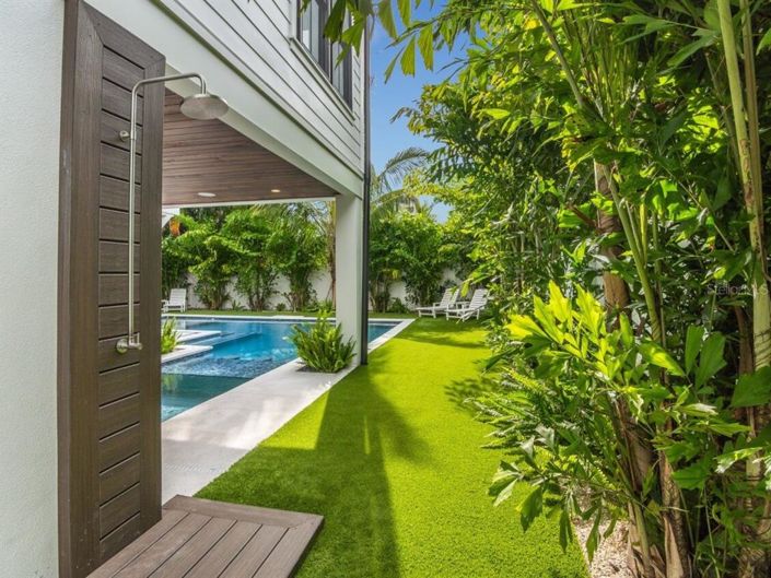 Image No.45-4 Bed Property for sale