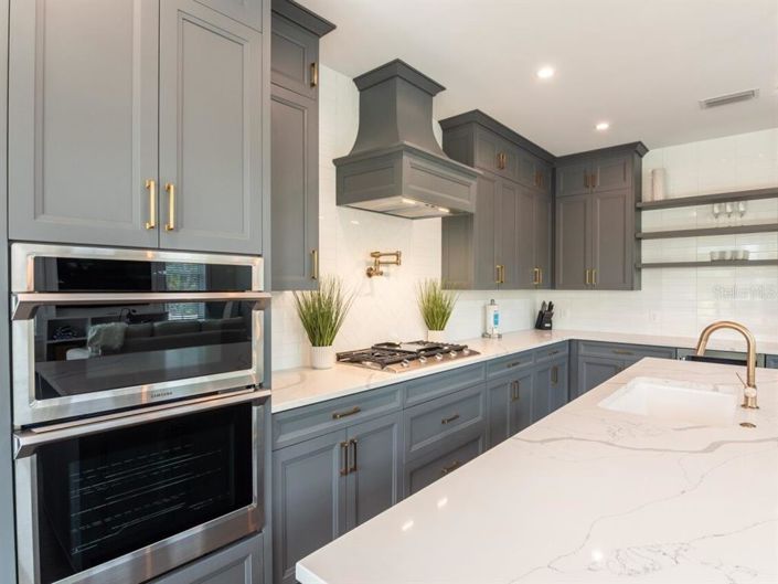 Image No.9-4 Bed Property for sale