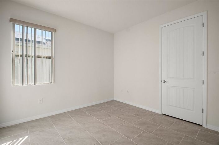 Image No.10-3 Bed Property for sale