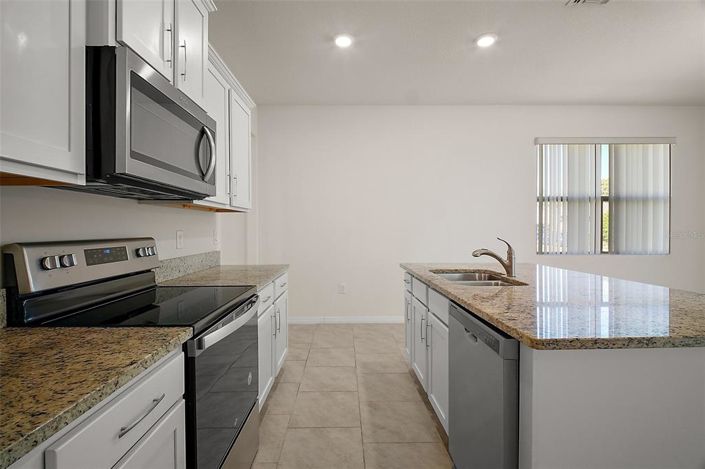 Image No.15-3 Bed Property for sale