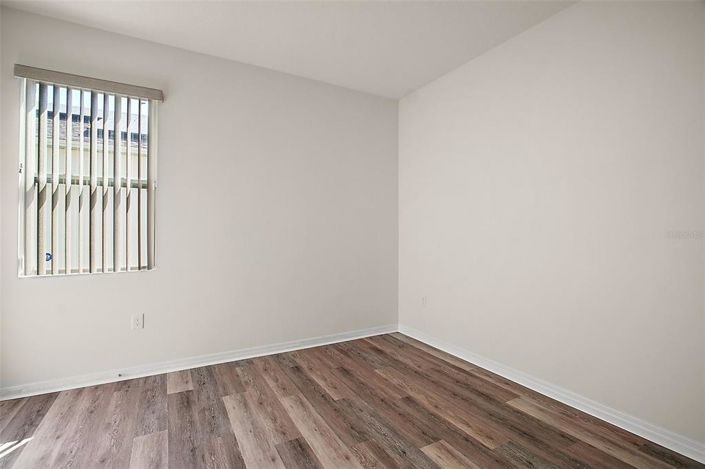 Image No.20-3 Bed Property for sale