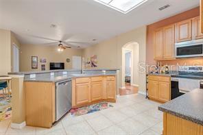 Image No.6-4 Bed Property for sale