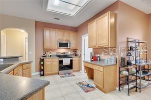 Image No.7-4 Bed Property for sale