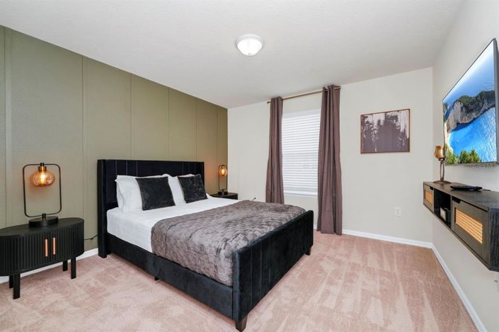 Image No.27-6 Bed Property for sale