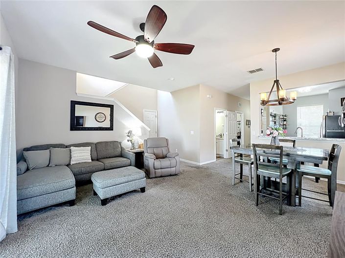 Image No.17-4 Bed Townhouse for sale