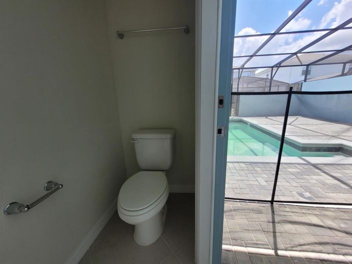 Image No.20-5 Bed Townhouse for sale